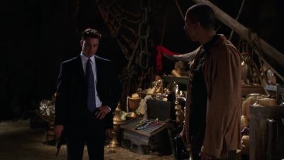 Think you can
give me a hand with her? - Charmed