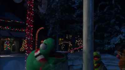 Think Fozzie think I'm trying I'm trying - It's a Very Merry Muppet Christmas Movie