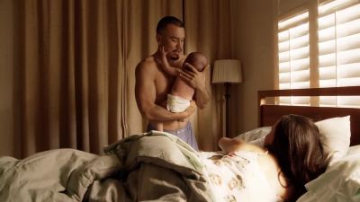 Think he's hungry. - Hawaii Five-0