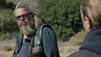 Think she'll take the bait? - Sons of Anarchy