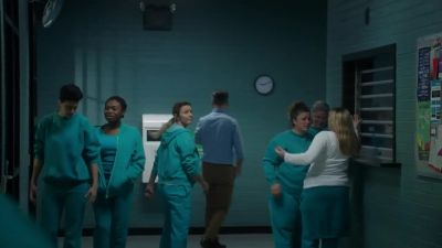 Think she's bluffin'? - Wentworth