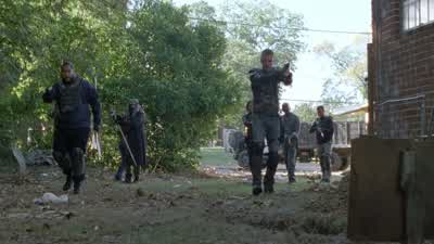 Think that's high enough? - The Walking Dead