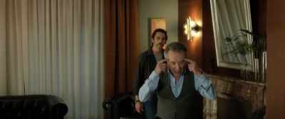 - Thinking less about ourselves.
- Yes, but how do you do that? - Toc Toc