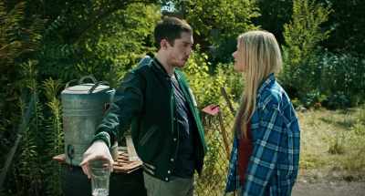 -Thirsty.
-No? Oh. Oh, yeah, okay. - Go North