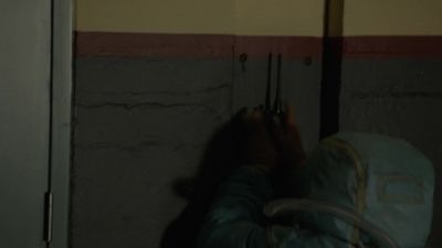 This is 402.
We got intruders in the dam! - The 100