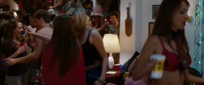 This is a frat partyYou just have to be drunk and look hotWatch and learnHey HeyI'm so drunk - No Strings Attached
