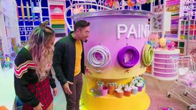 - This is a giant paint bucket, - Craftopia