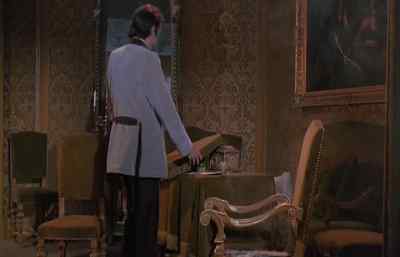 This is a kind of electric chair. - Bluebeard