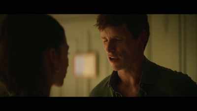 - This is a risk for us.
- Listen to me, I'm very careful. - The Day of the Jackal