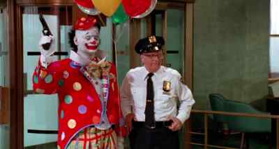 This is a robbery. - Quick Change
