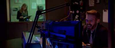 This is a special
live edition of U.S. Sane. - All Eyes