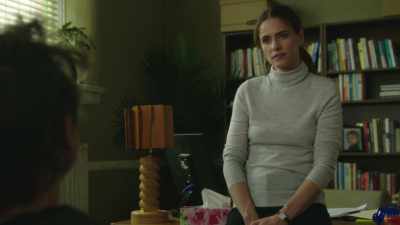 This is a totally safe place. - The Romanoffs