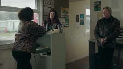 This about Zoe?
Only, I saw you talking to Penny. - Ridley