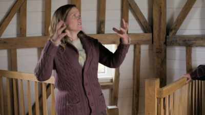 This is actually like being inside a
wooden spaceship. -- Yeah. - Extraordinary Escapes with Sandi Toksvig