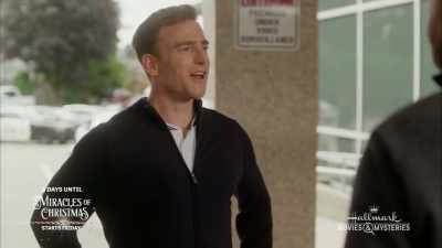 This is actually Ro's fiance,
professor Nick Miller. - Aurora Teagarden Mysteries: Reunited and It Feels So Deadly