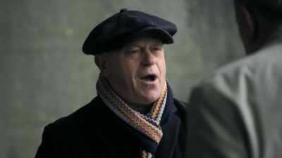- This is all adding up
to an example killing. - Ross Kemp: Mafia and Britain