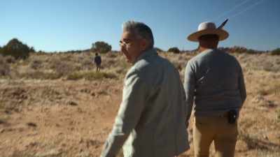 - This is already sounding exciting.
- [chuckles] - The Reluctant Traveler with Eugene Levy