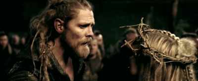 - This is an honor for my family.
- Nonsense! - Redbad