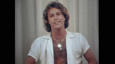 This is Andy Gibb
here in Miami, - The Bee Gees: How Can You Mend a Broken Heart