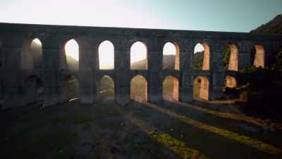 This arch structure, which enables you to build up, - Ancient Engineering