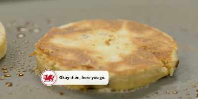 This bed is on fire
with passionate love - Welcome to Wrexham