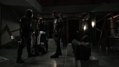 THIS BETTER BE EVERYTHING. - Arrow