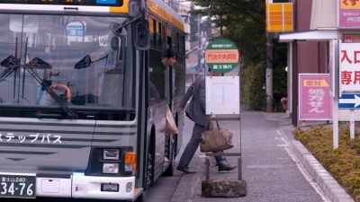 This is bound to Gotemba Station passing through Susono station. - When I Get Home, My Wife Always Pretends to be Dead