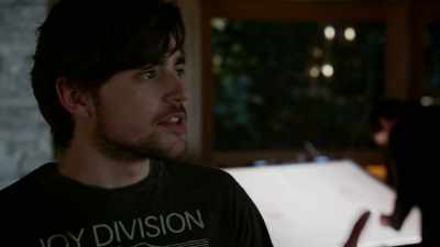 - This burden sucks.
- Liam... Liam, - Salvation