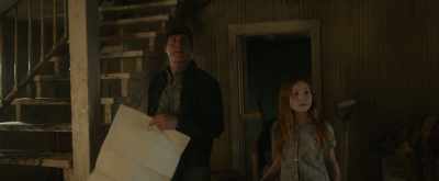 - This can stay.
- Doesn't that look lovely? - The Glass Castle