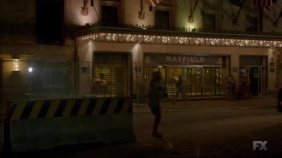 This can't be the place. - The Strain
