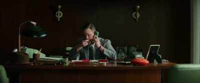 This is captain gale hightower. - Suburbicon
