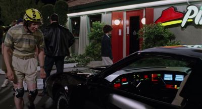 This car is so radical - The Benchwarmers
