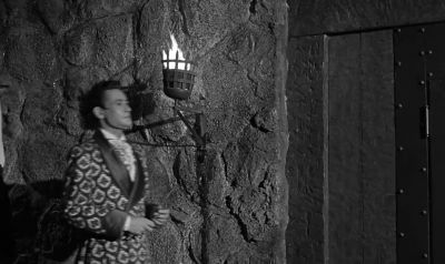 This castle is very old - Mr  Sardonicus