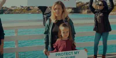 This is climate change.
- No mass extinction. - Birdemic 3: Sea Eagle