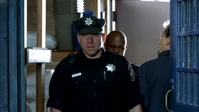 This con says he's on the job in here. - Prison Break