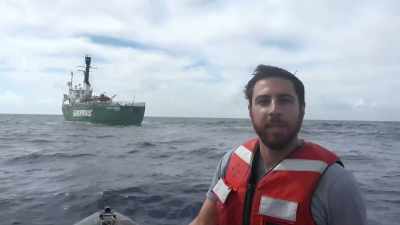 This is David Pinsky
with Greenpeace out here - Plastic Earth