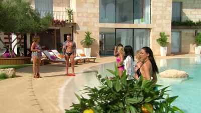 This decision
could decide your fate
on the island, okay? - Love Island