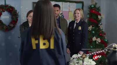 This is Detectives
Bennett and Parks... - Christmas Catch