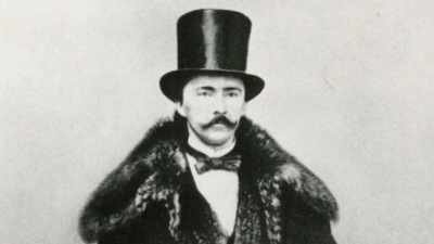 This discovery made
Schliemann world-famous. - Raiders of the Lost Past with Janina Ramirez