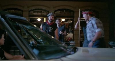 This doesn't look like the welcome wagon - Miami Connection