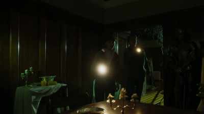 This doesn't really seem like
the kind of place - V.C. Andrews' Hidden Jewel