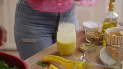 This dressing will last
up to couple weeks
in the fridge. - What Am I Eating? With Zooey Deschanel