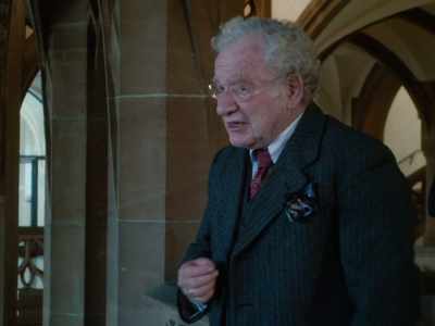 This eternal post-war chaos
must come to an end. - Fabian: Going to the Dogs