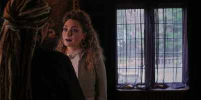 This is Eve you're talking to. - Reginald the Vampire