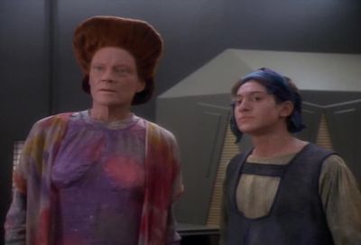 This is food. - Star Trek: Deep Space Nine