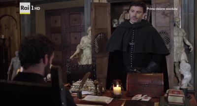 This is for you.
A letter from the Pope. Read it. - Medici: Masters of Florence