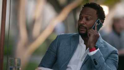 This formerly incarcerated man
named Darius might be stealing from him. - The Rookie: Feds