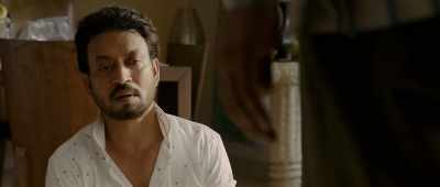 This full moon,
this water, the shadows... - Hindi Medium