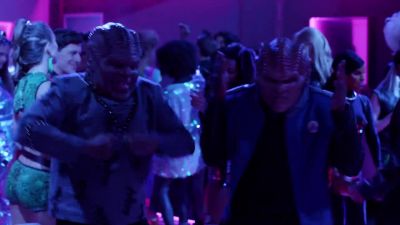 This is glorious! - The Orville