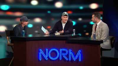 This guy comes on
and tries to be Bob Hope - Norm Macdonald Has a Show
